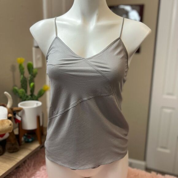 Silver tank top - Picture 1 of 7